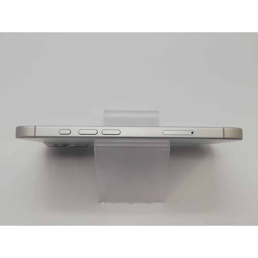 【中古】Apple au 【SIMフリー】 iPhone 16 128GB ホワイト MYDR3J/A【府中ル・シーニュ】保証期間１ヶ月【ランクA】の画像