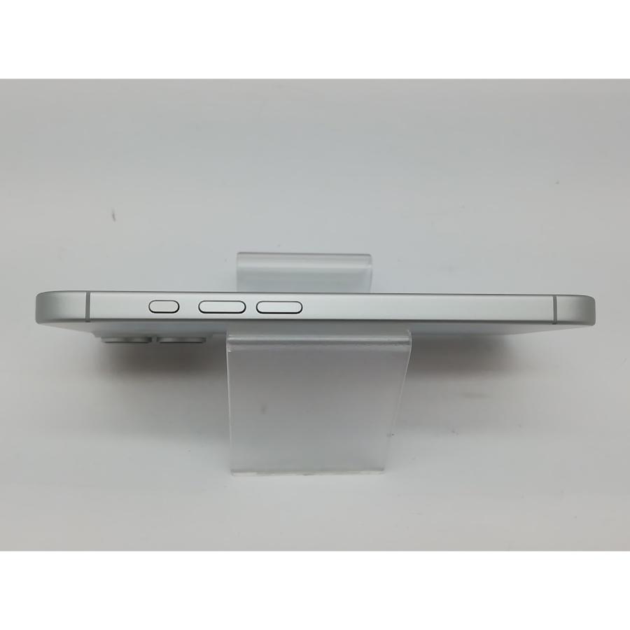 【中古】Apple 国内版 【SIMフリー】 iPhone 17 256GB ホワイト MG684J/A【新宿】保証期間１ヶ月【ランクA】の画像