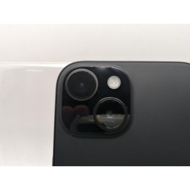 【中古】Apple docomo 【SIMフリー】 iPhone 15 128GB ブラック MTMH3J/A【川崎駅前】保証期間１ヶ月【ランクB】の画像