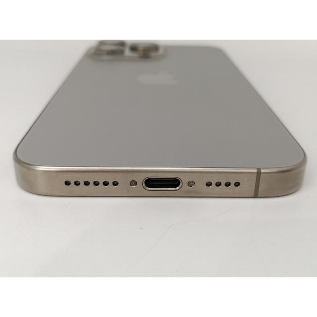 【中古】Apple au 【SIMフリー】 iPhone 15 Pro Max 256GB ナチュラルチタニウム MU6R3J/A【東池袋1丁目】保証期間１ヶ月【ランクA】の画像