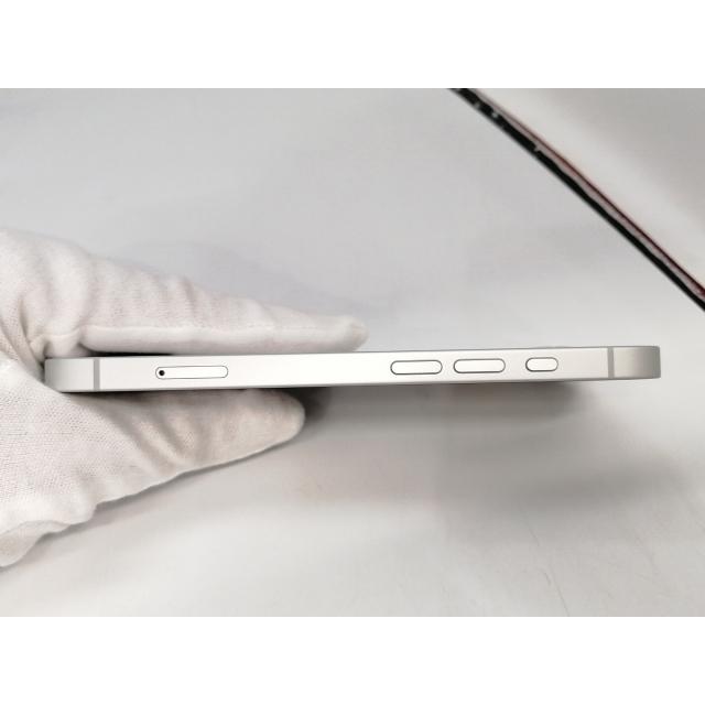 中古】Apple 国内版 【SIMフリー】 iPhone 16e 256GB ホワイト MD1W4J