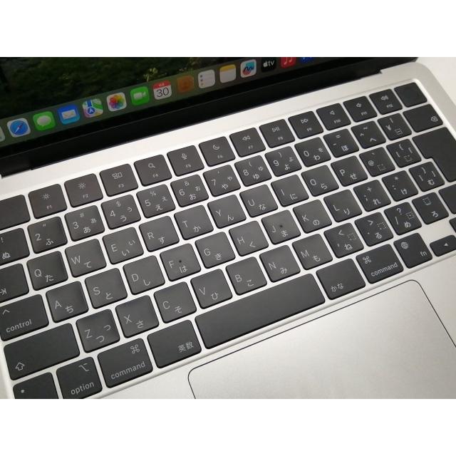 中古】Apple MacBook Air 13インチ M2(CPU:8C/GPU:8C) 8GB/256GB