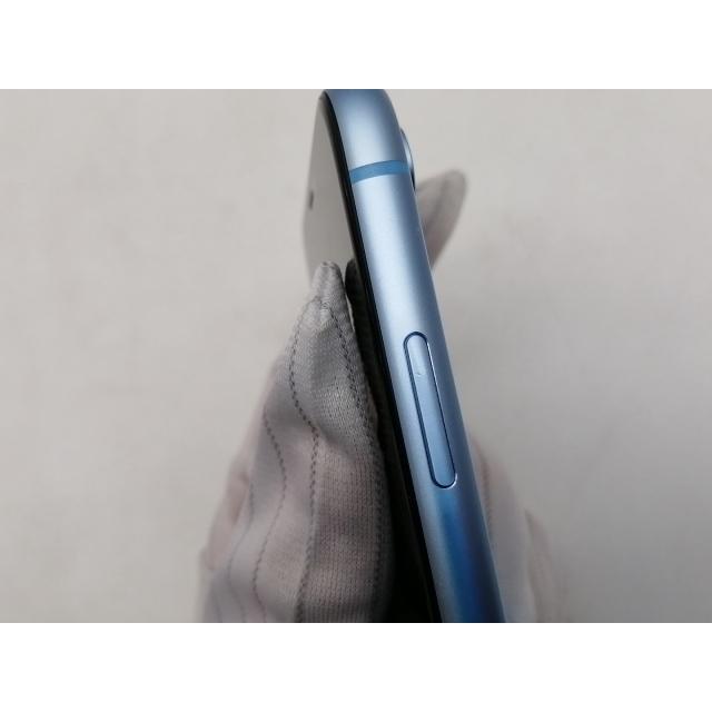 中古】Apple au 【SIMロック解除済み】 iPhone XR 64GB ブルー MT0E2J