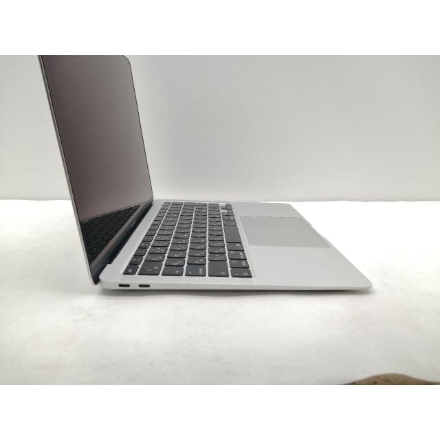 【中古】Apple MacBook Air 13インチ M1(CPU:8C/GPU:8C) 8GB/512GB シルバー MGNA3J/A (M1・2020)【仙台イービーンズ】保証期間１ヶ月【ランクC】の画像