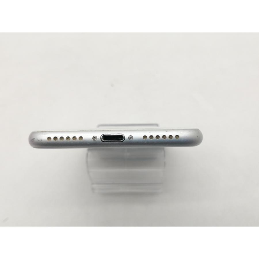 中古】Apple au 【SIMロック解除済み】 iPhone 8 64GB シルバー MQ792J