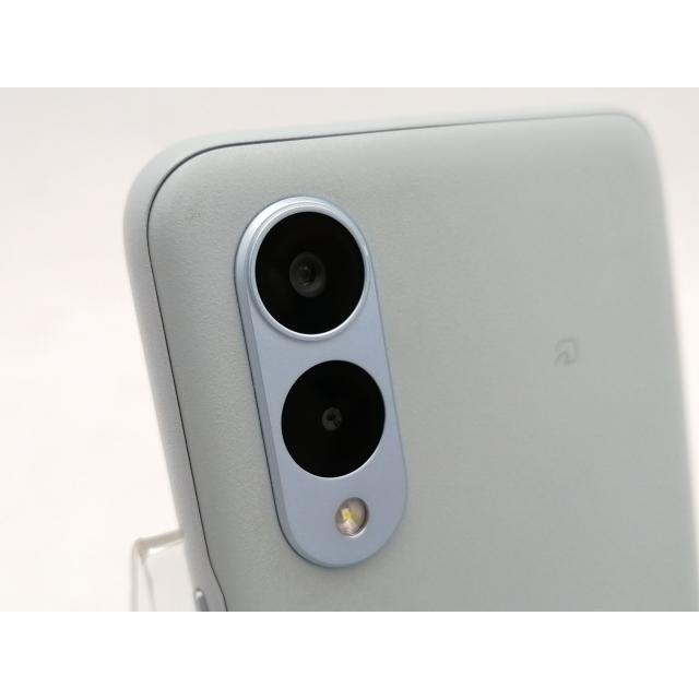 中古】FCNT docomo 【SIMフリー】 arrows We2 ライトブルー 4GB 64GB F