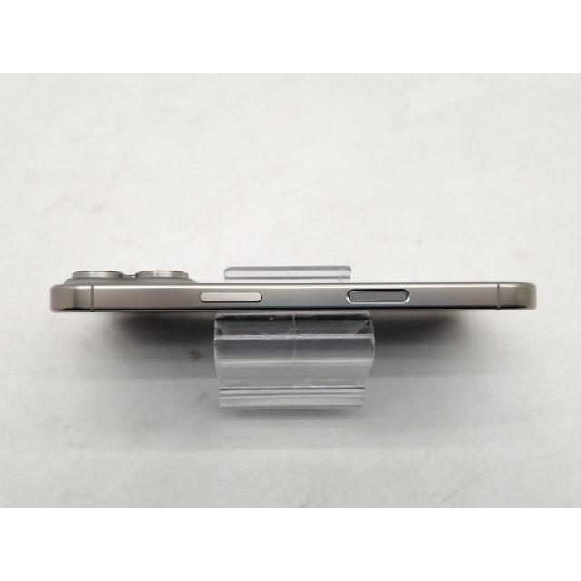 【中古】Apple docomo 【SIMフリー】 iPhone 16 Pro 128GB ナチュラルチタニウム MYMY3J/A【仙台イービーンズ】保証期間１ヶ月【ランクA】の画像