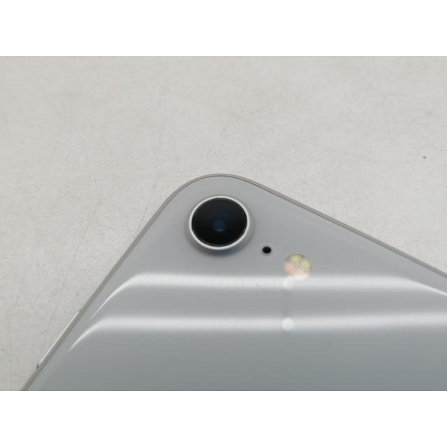 中古】Apple docomo 【SIMロック解除済み】 iPhone 8 64GB シルバー