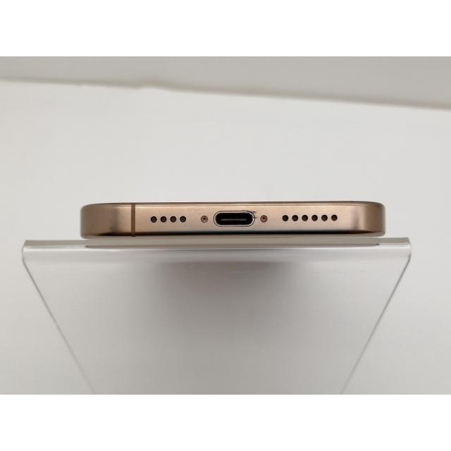 中古】Apple au 【SIMフリー】 iPhone 16 Pro Max 256GB デザート