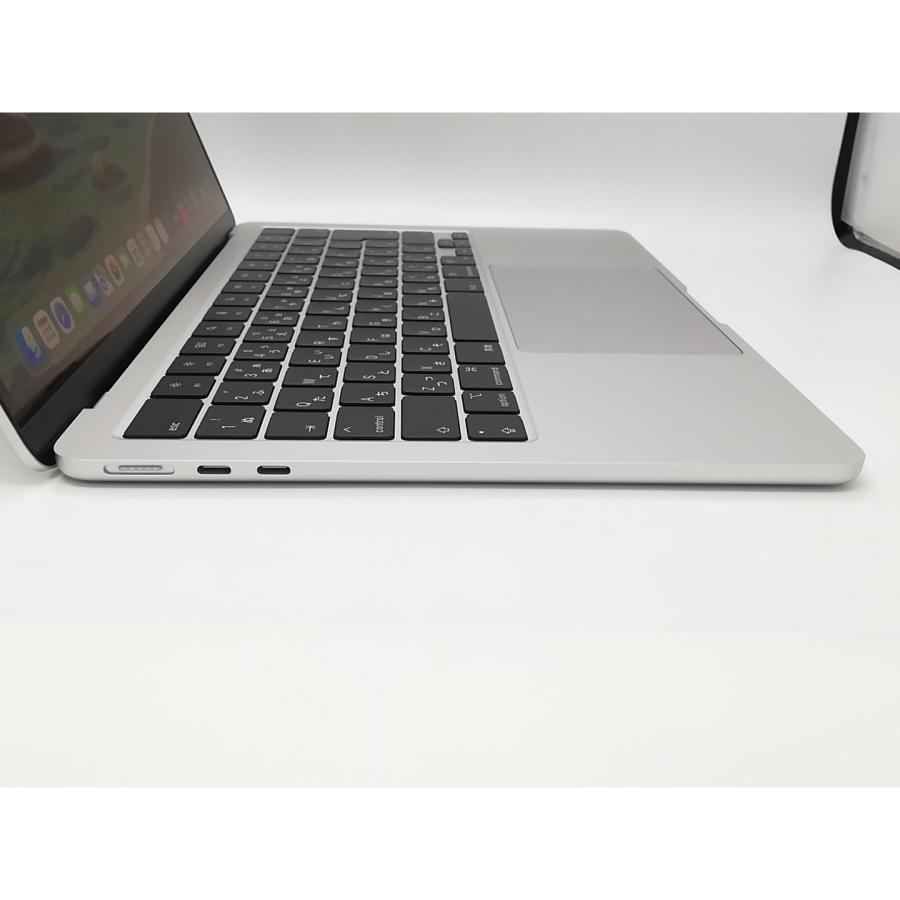 【中古】Apple MacBook Air 13インチ M3(CPU:8C/GPU:8C) 16GB/256GB シルバー MC8H4J/A (13インチ, M3, 2024)【鹿児島中町】保証期間１ヶ月【ランクA】の画像