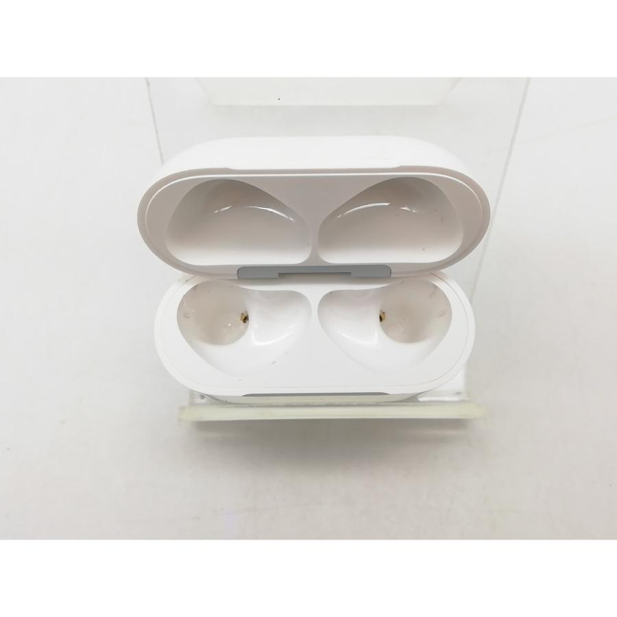 中古】Apple AirPods 4 アクティブノイズキャンセリング搭載モデル