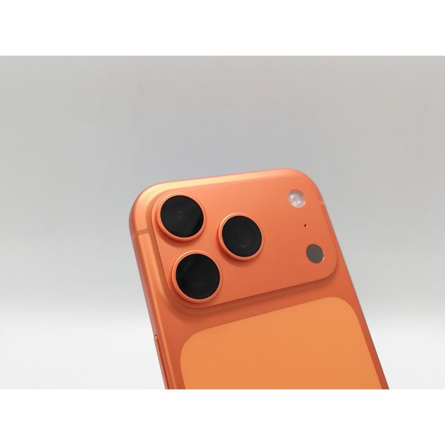 中古】Apple 国内版 【SIMフリー】 iPhone 17 Pro 256GB コズミック