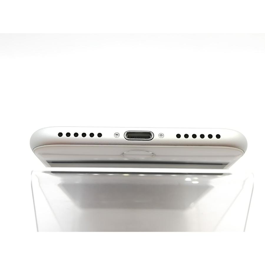 中古】Apple docomo 【SIMロック解除済み】 iPhone 7 32GB シルバー 