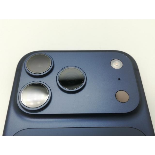 【中古】Apple 国内版 【SIMフリー】 iPhone 17 Pro 256GB ディープブルー MG874J/A【福岡天神】保証期間１ヶ月【ランクB】の画像
