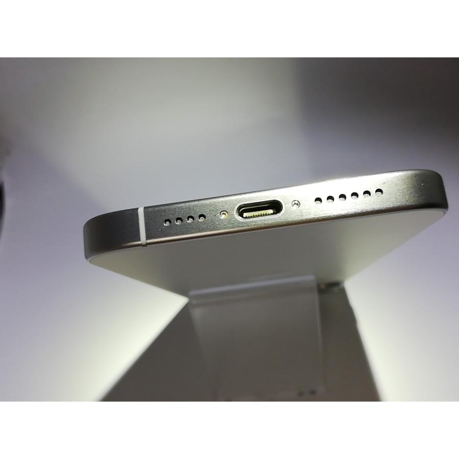 【中古】Apple au 【SIMフリー】 iPhone 15 Pro Max 256GB ホワイトチタニウム MU6Q3J/A【福岡天神】保証期間１ヶ月【ランクB】の画像
