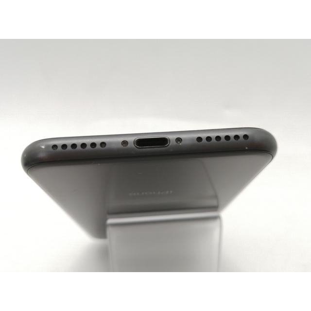 中古】Apple au 【SIMロック解除済み】 iPhone 8 64GB スペースグレイ