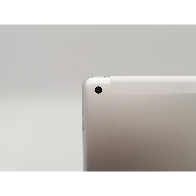 中古】Apple au 【SIMロック解除済み】 iPad（第5世代/2017） 32GB