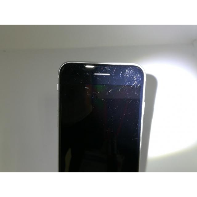 au版 iPhone SE2 白 64G SIMロック解除済み ほぼ新品 au iPhone SE2 64GB MHGQ3J/A ホワイト SIMロック解除済み 利用制限〇