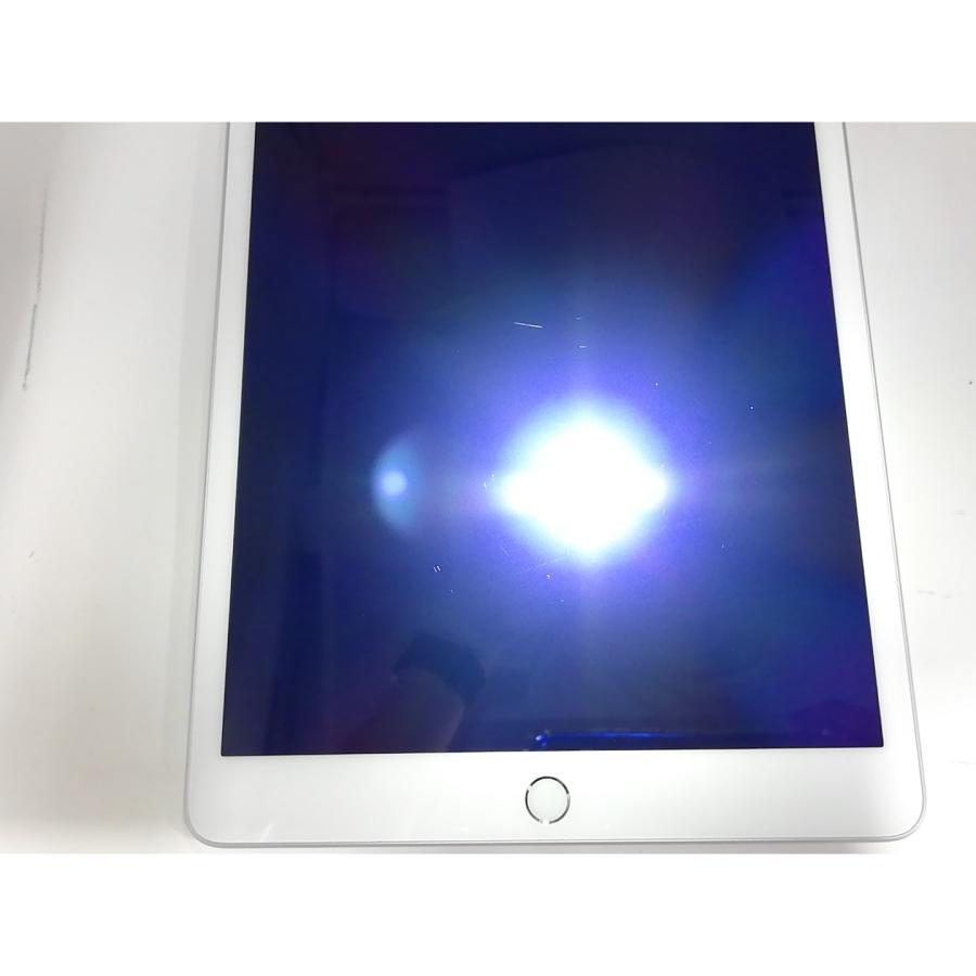 中古】Apple 【Wi-Fi】 iPad（第8世代/2020） 32GB シルバー MYLA2J/A