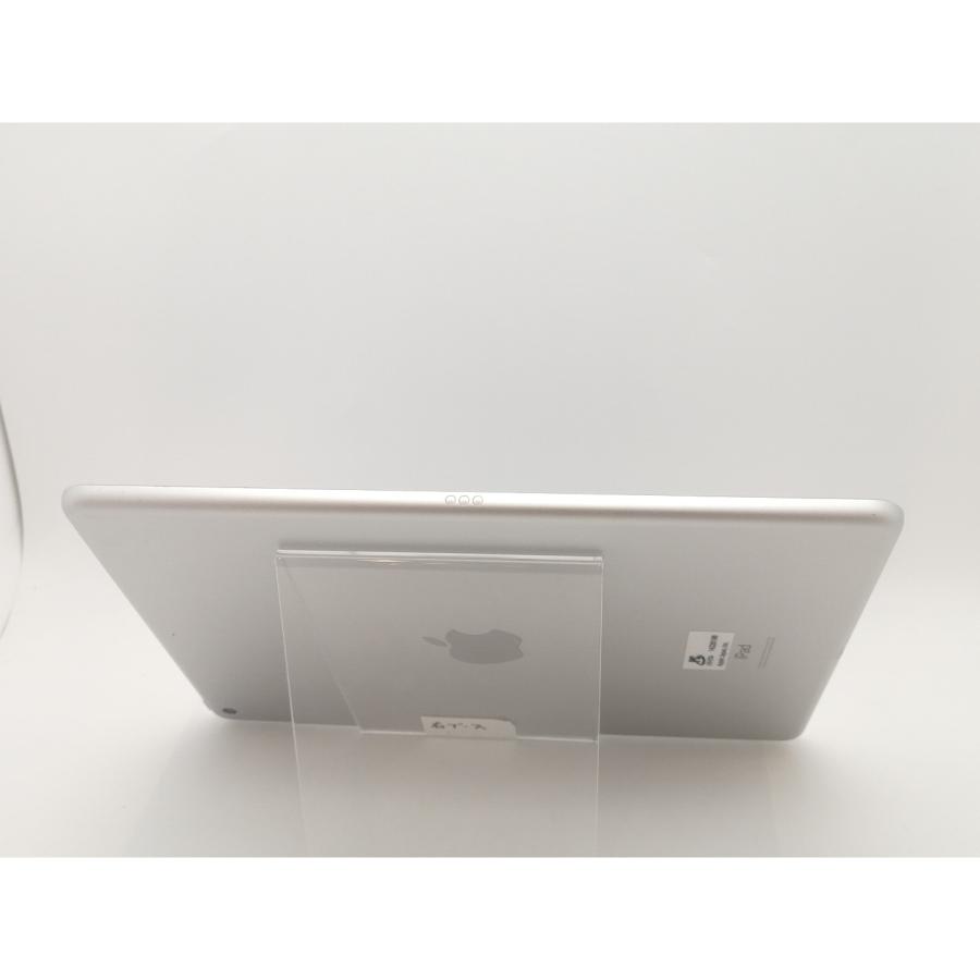 中古】Apple 【Wi-Fi】 iPad（第8世代/2020） 32GB シルバー MYLA2J/A
