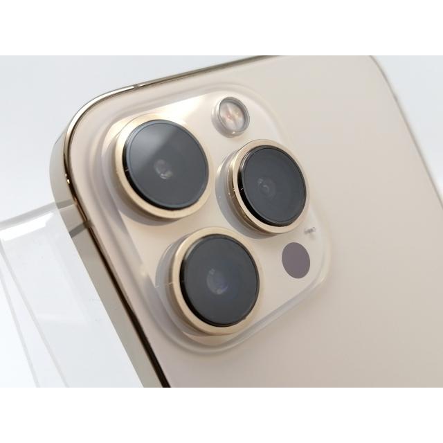 【中古】【赤ロム保証あり】Apple au 【SIMフリー】 iPhone 13 Pro Max 1TB ゴールド MLKJ3J/A【津田沼】保証期間１ヶ月【ランクB】の画像