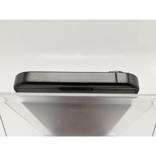 【中古】Apple au 【SIMフリー】 iPhone 15 Pro Max 256GB ブラックチタニウム MU6P3J/A【ECセンター】保証期間１ヶ月【ランクB】の画像