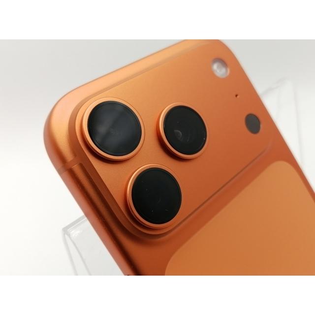 未使用】Apple docomo 【SIMフリー】 iPhone 17 Pro 1TB コズミック