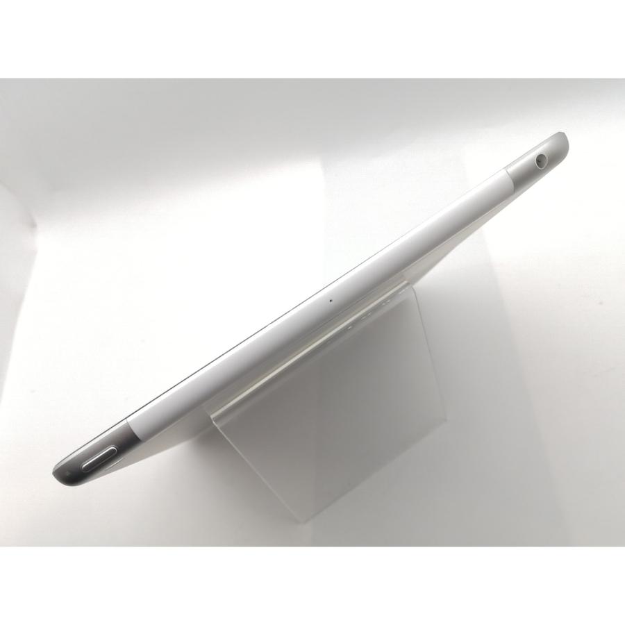 Apple iPad 第9世代 64GB シルバー docomo SIMフリー 中古】Apple docomo 【SIMフリー】 iPad（第9世代/2021） 64GB