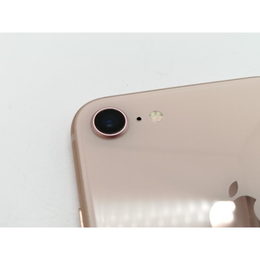 中古】Apple docomo 【SIMロック解除済み】 iPhone 8 64GB ゴールド