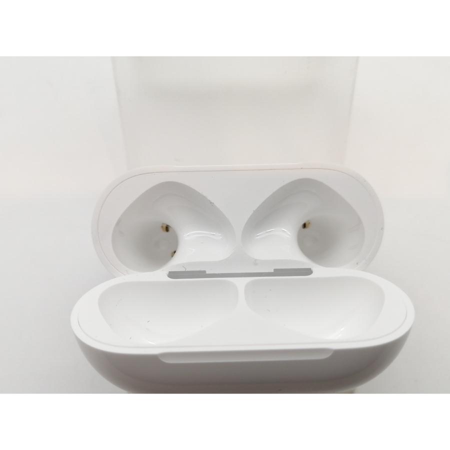 中古】Apple AirPods 4 アクティブノイズキャンセリング搭載モデル