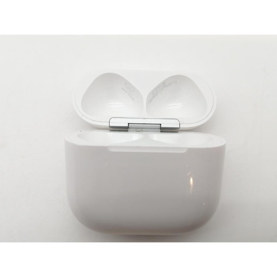 中古】Apple AirPods 4 アクティブノイズキャンセリング搭載モデル