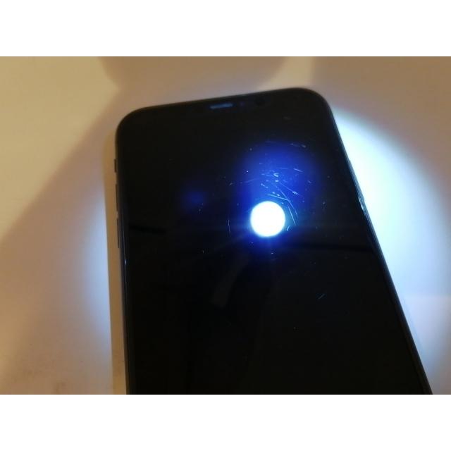 中古】Apple docomo 【SIMロック解除済み】 iPhone 11 64GB ブラック 