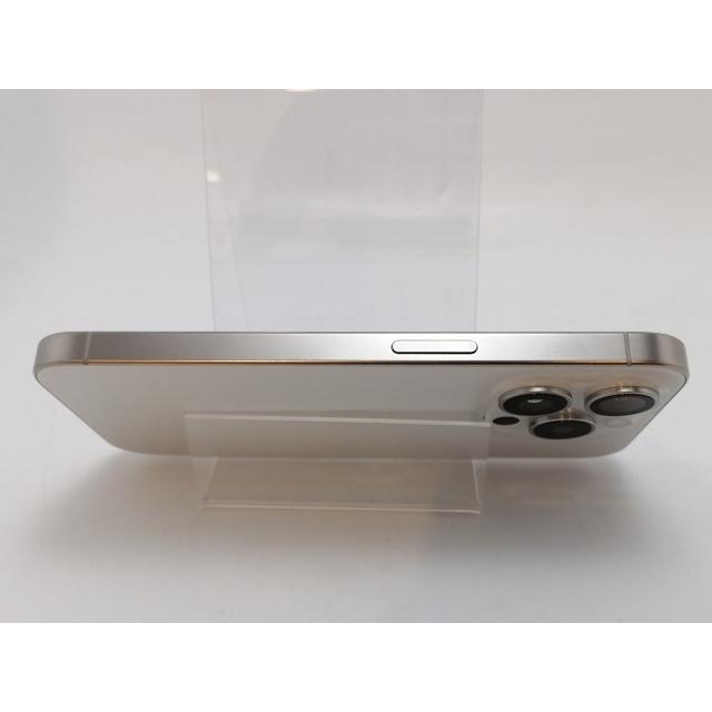 【中古】Apple 国内版 【SIMフリー】 iPhone 15 Pro 256GB ホワイトチタニウム MTUD3J/A【津田沼】保証期間１ヶ月【ランクC】の画像
