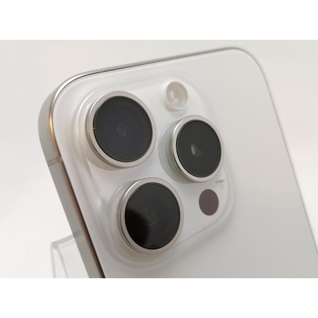 【中古】Apple 国内版 【SIMフリー】 iPhone 15 Pro 256GB ホワイトチタニウム MTUD3J/A【津田沼】保証期間１ヶ月【ランクC】の画像