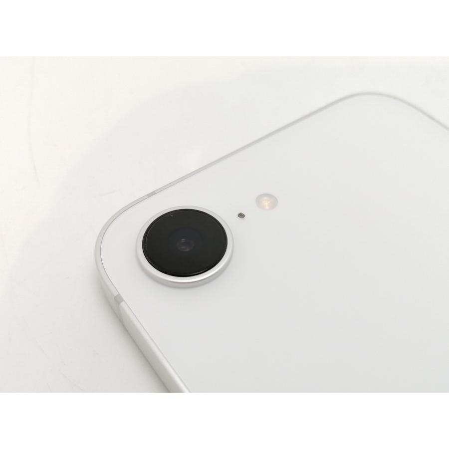 中古】Apple 国内版 【SIMフリー】 iPhone 16e 256GB ホワイト MD1W4J