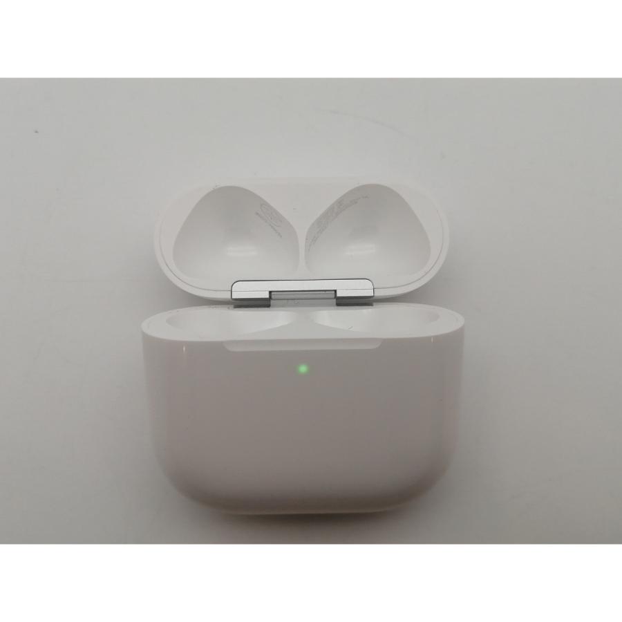 中古】Apple AirPods 4 アクティブノイズキャンセリング搭載モデル