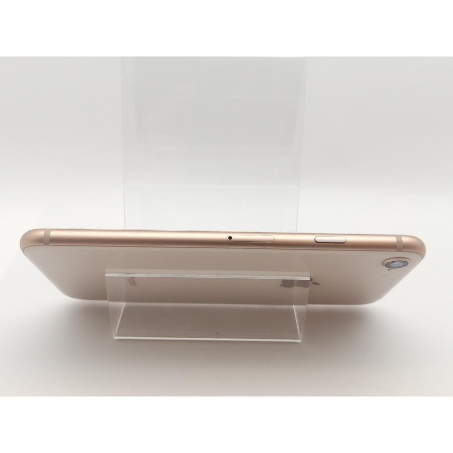 中古】Apple docomo 【SIMロック解除済み】 iPhone 8 64GB ゴールド