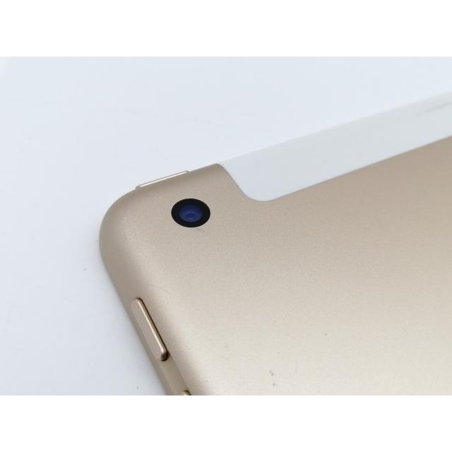 中古】Apple docomo 【SIMロック解除済み】 iPad（第5世代/2017） 32GB