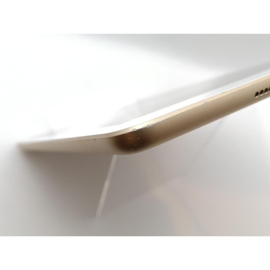 中古】Apple docomo 【SIMロック解除済み】 iPad（第5世代/2017） 32GB