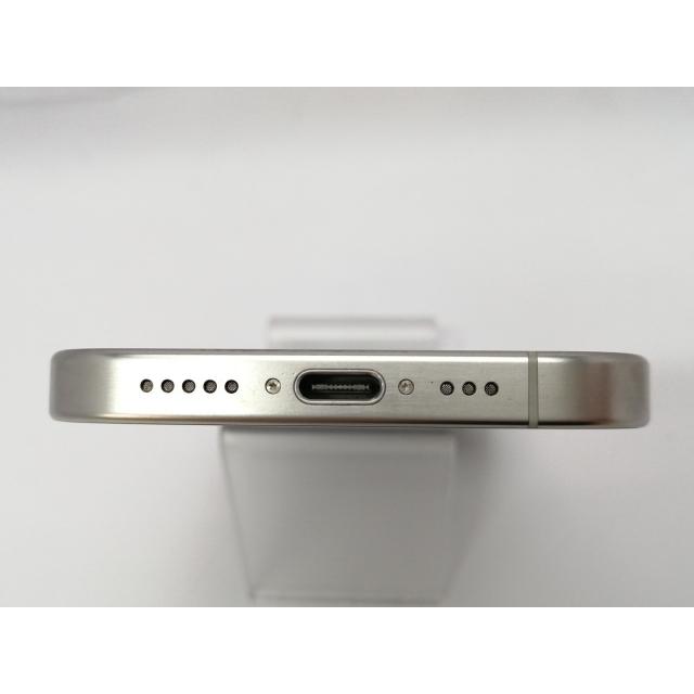 【中古】Apple docomo 【SIMフリー】 iPhone 15 Pro 128GB ホワイトチタニウム MTU83J/A【川越クレアモール】保証期間１ヶ月【ランクA】の画像
