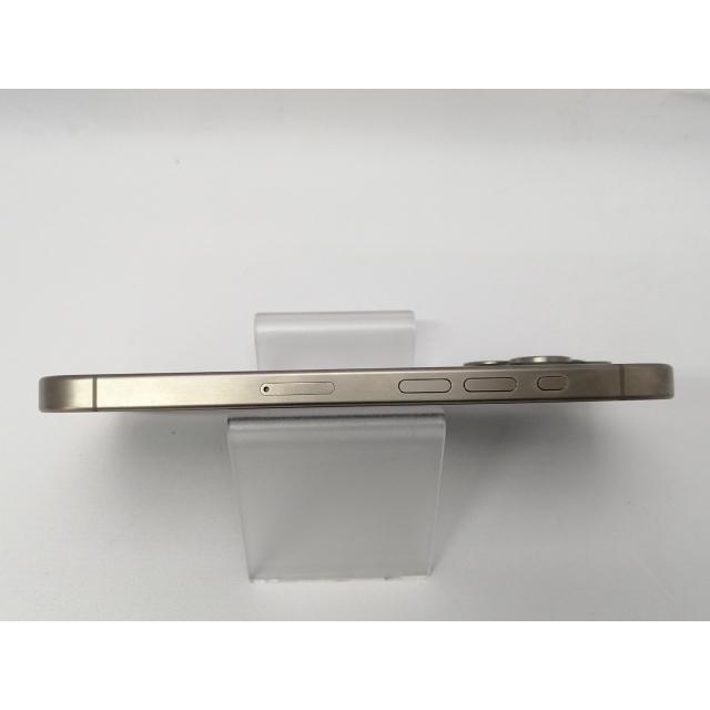 【中古】Apple docomo 【SIMフリー】 iPhone 15 Pro 128GB ナチュラルチタニウム MTU93J/A【川越クレアモール】保証期間１ヶ月【ランクA】の画像
