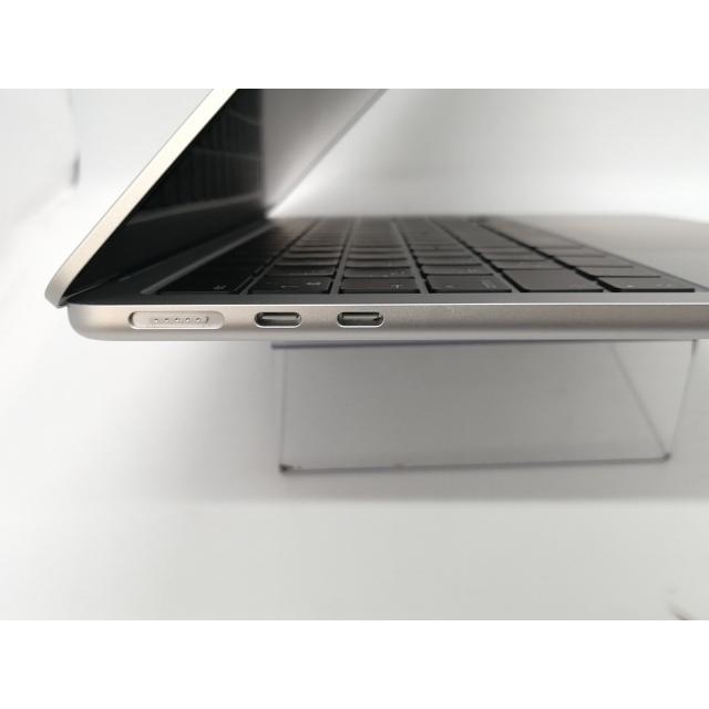 【中古】Apple MacBook Air 13インチ (M4,2025) M4(CPU:10C/GPU:10C) 16GB/512GB シルバー MW0X3J/A【川越クレアモール】保証期間１ヶ月【ランクA】の画像