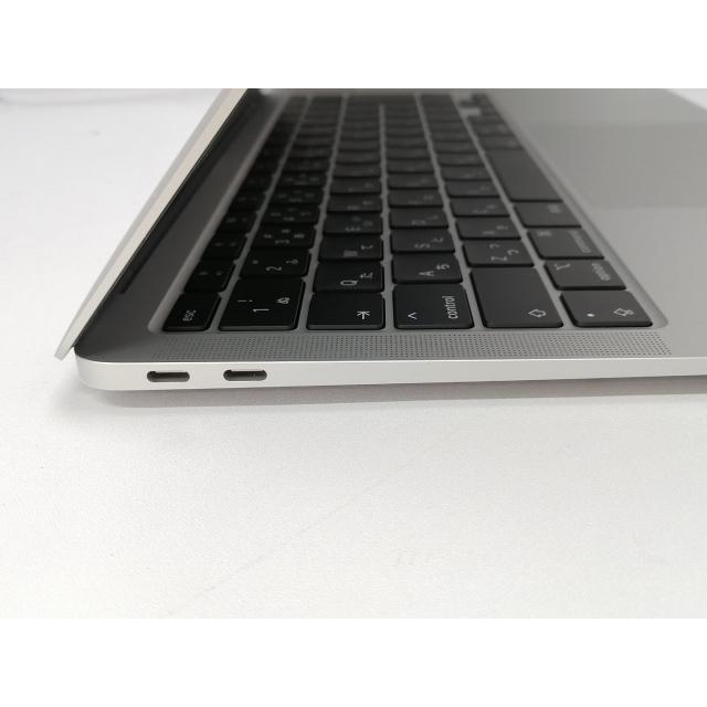 【中古】Apple MacBook Air 13インチ CTO (M1・2020) シルバー Apple M1(CPU:8C/GPU:7C)/16G/256G【川越クレアモール】保証期間１ヶ月【ランクA】の画像