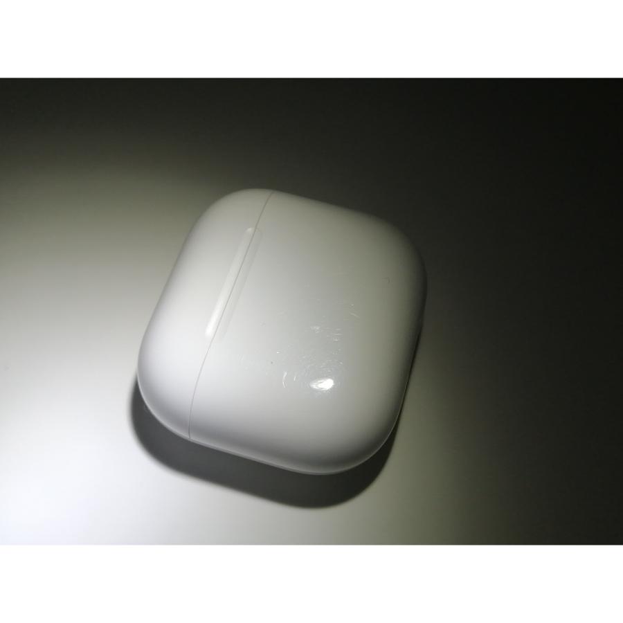 中古】Apple AirPods 4 アクティブノイズキャンセリング搭載モデル