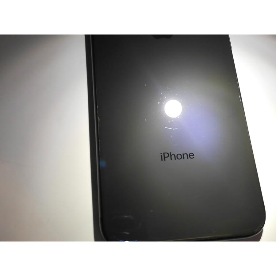 中古】Apple docomo 【SIMロック解除済み】 iPhone 8 64GB スペース