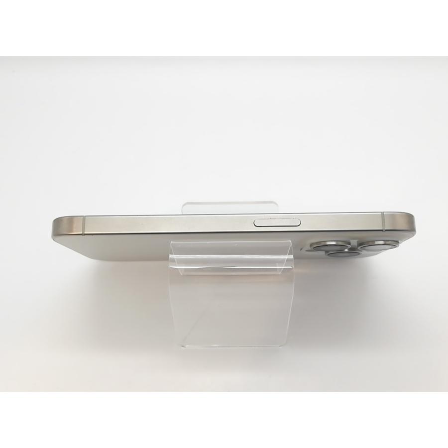 【中古】Apple 国内版 【SIMフリー】 iPhone 15 Pro 128GB ホワイトチタニウム MTU83J/A【高崎モントレー】保証期間１ヶ月【ランクB】の画像