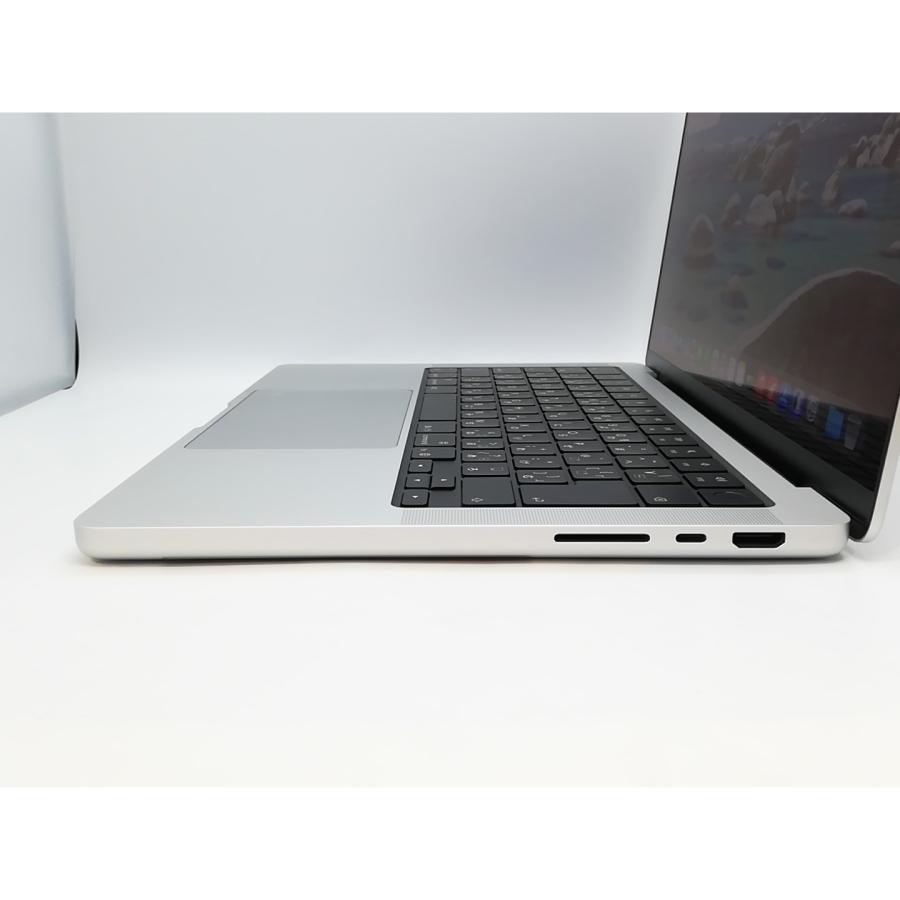 中古】Apple MacBook Pro 14インチ M5(CPU:10C/GPU:10C) 16GB/512GB