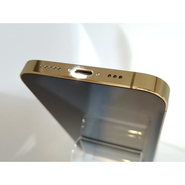 【中古】Apple docomo 【SIMフリー】 iPhone 13 Pro 512GB ゴールド MLUY3J/A【川越クレアモール】保証期間１ヶ月【ランクA】の画像