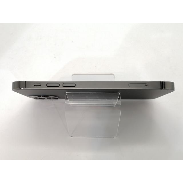 【中古】Apple SoftBank 【SIMロック解除済み】 iPhone 12 Pro 256GB グラファイト MGM93J/A【高崎モントレー】保証期間１ヶ月【ランクC】の画像