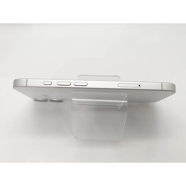 【中古】Apple docomo 【SIMフリー】 iPhone 16 128GB ホワイト MYDR3J/A【高崎モントレー】保証期間１ヶ月【ランクA】の画像